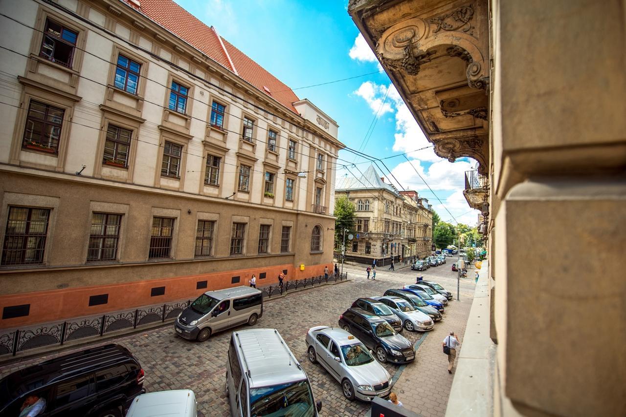 Post House Rooms Lviv Exterior photo